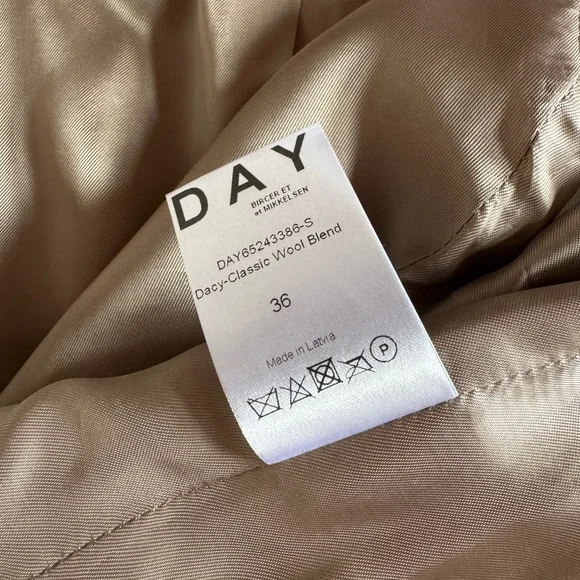 Day top - Picture 5 of 5